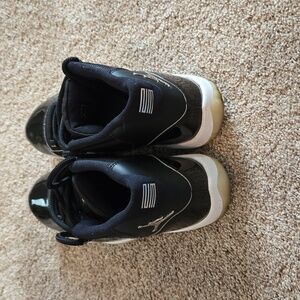 Mens Michael Jordan basketball shoes,  size 11, black